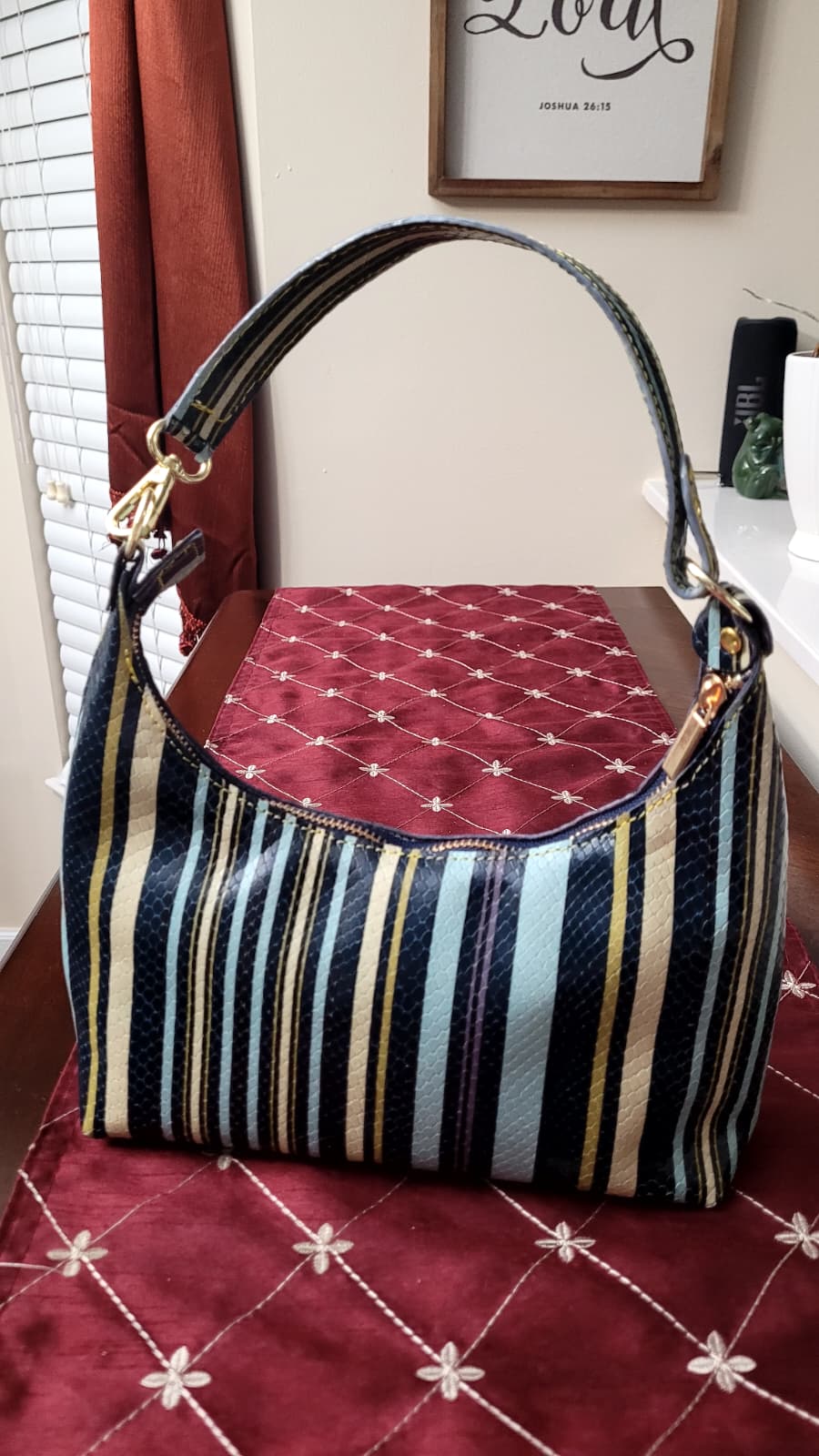 Madison Shoulder Bag