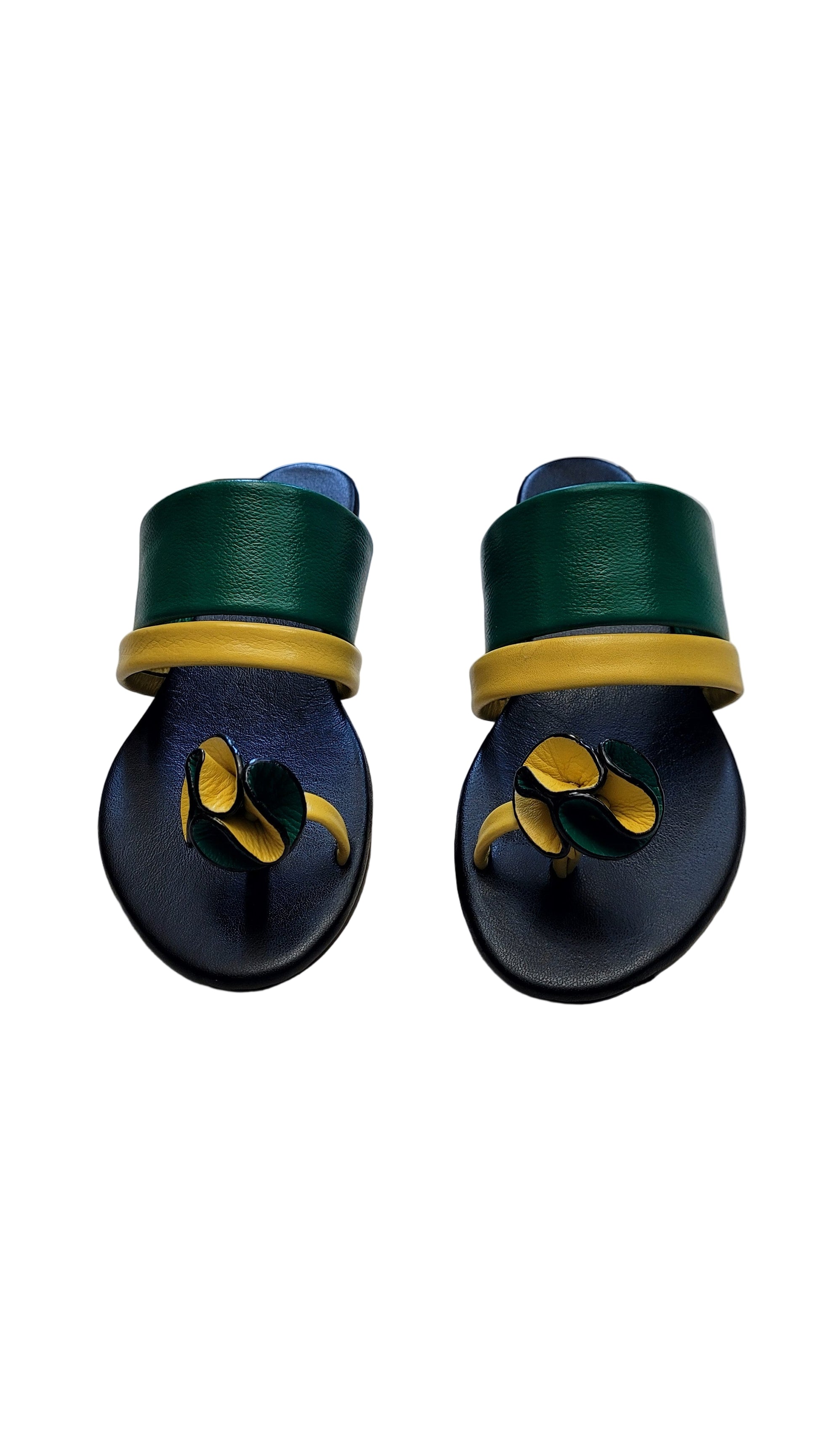 Pair of Jamaica colored slides with rose